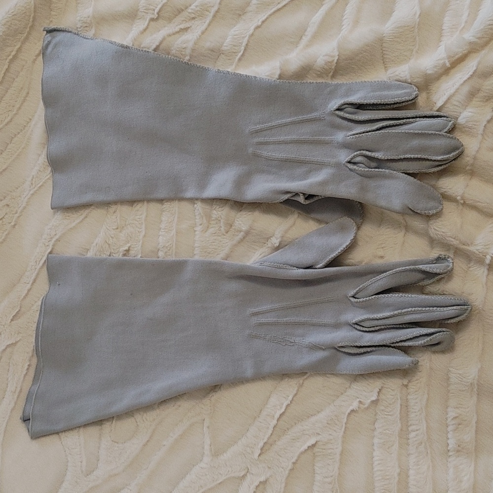Blue vintage driving gloves